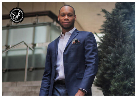 CORPORATE PRODIGY LEAVES SIX-FIGURE JOB AT 23 TO HELP OTHER MAKE MORE MONEY.